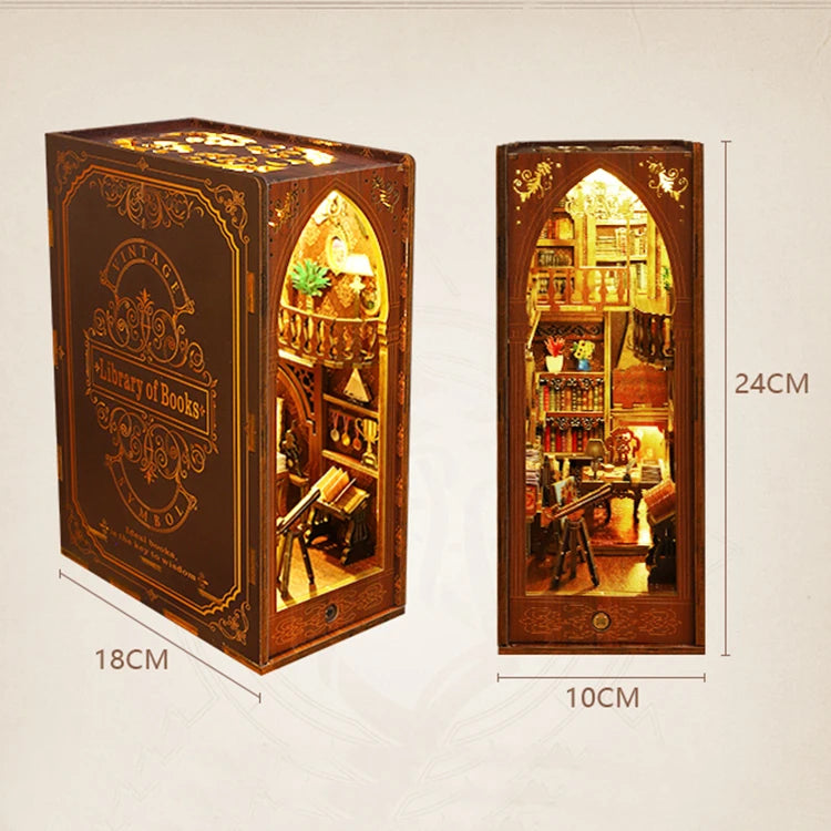 The Gnome´s Library Bookhouse