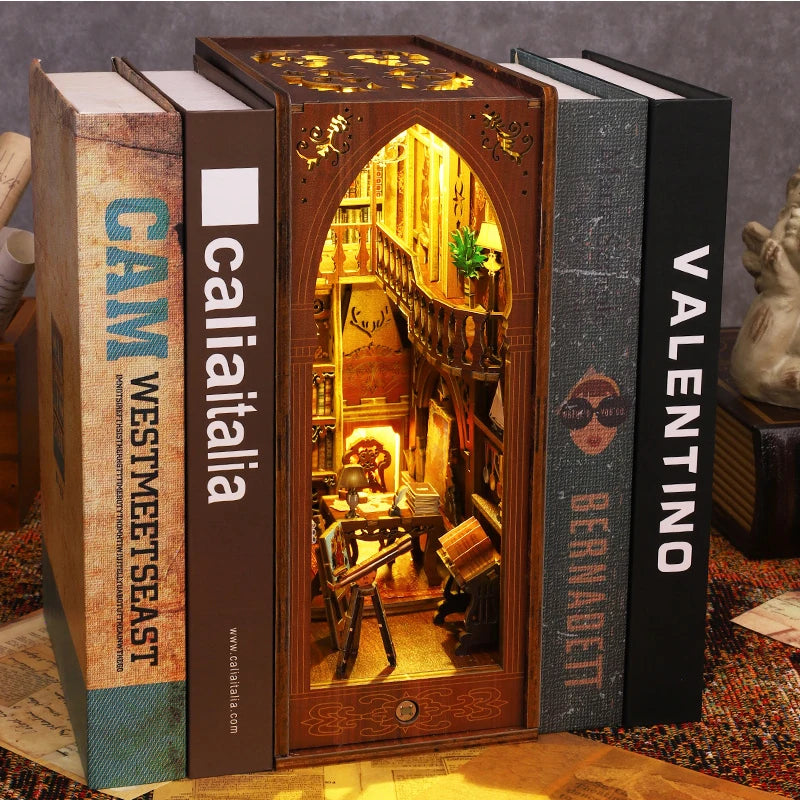 The Gnome´s Library Bookhouse
