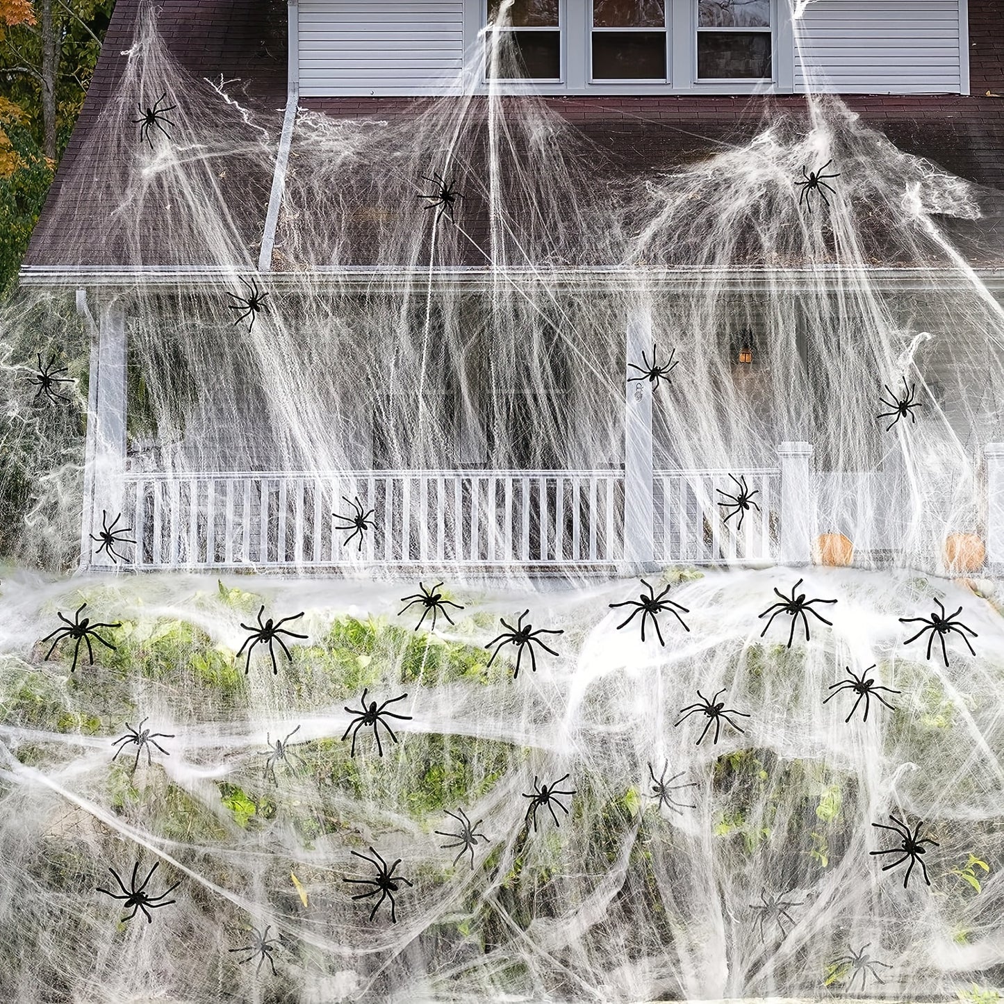 150 Square meters 300g Halloween Spider Web Stretchable with 50pcs Small Spiders
